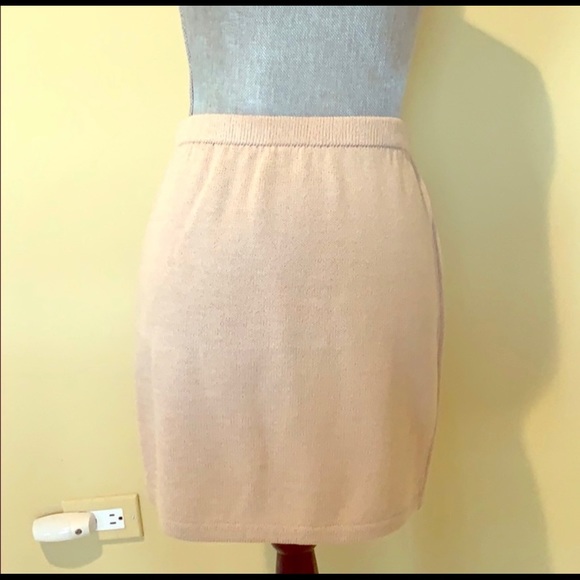 ST. JOHN JACKET & SKIRT - Picture 10 of 15